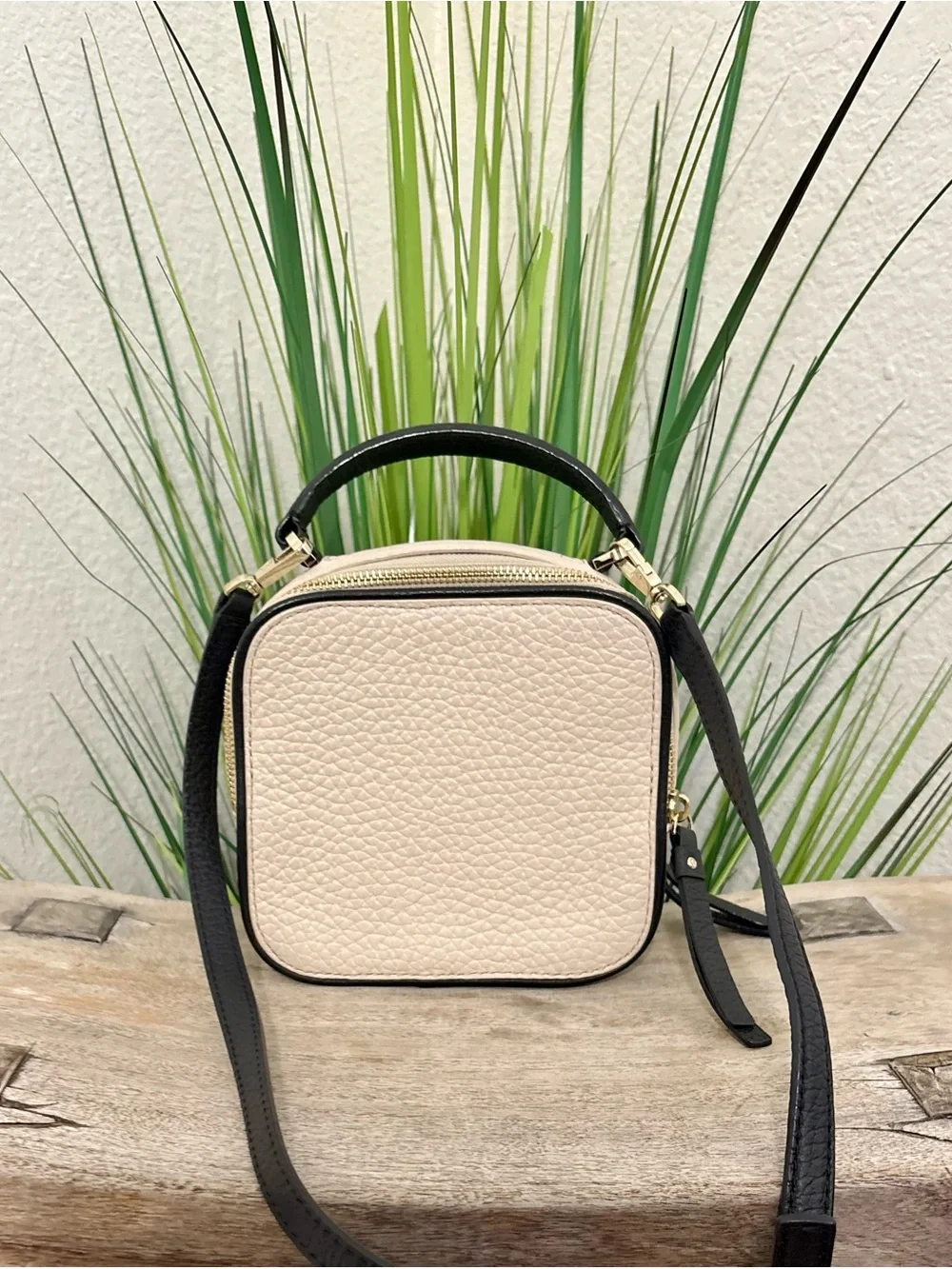 Kate Spade Cecil Court Bobi Mini Crossbody Bag